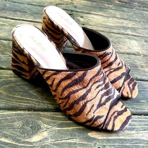 ALDO FAKE FUR TIGER PRINT OPEN TOE HEEL